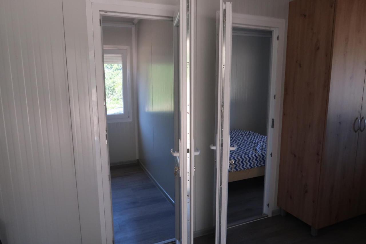 Čara Robinson Olive Tree Huts 빌라 외부 사진