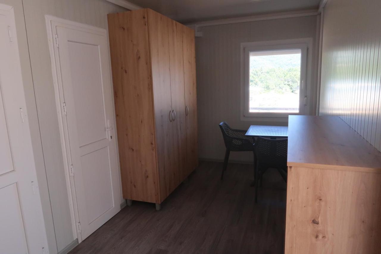 Čara Robinson Olive Tree Huts 빌라 외부 사진