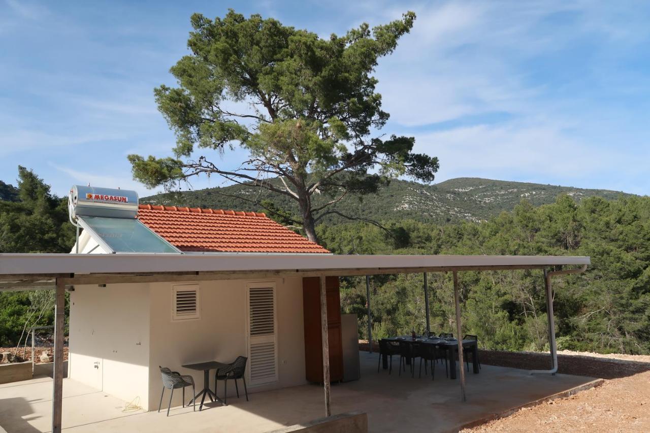 Čara Robinson Olive Tree Huts 빌라 외부 사진