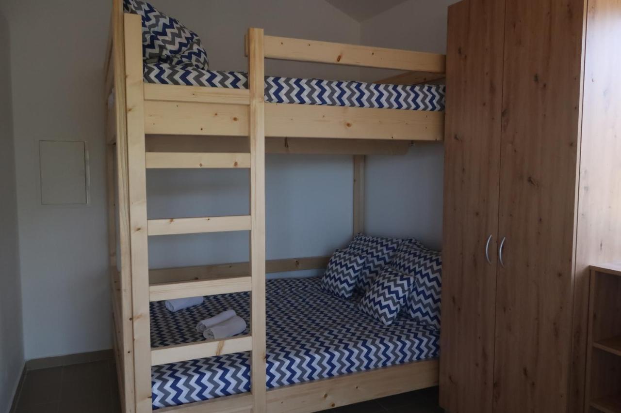 Čara Robinson Olive Tree Huts 빌라 외부 사진