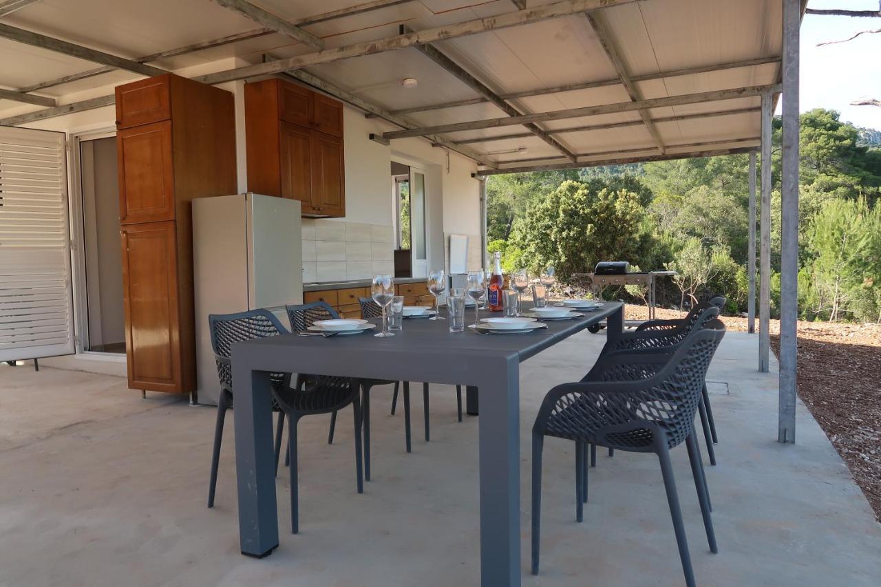 Čara Robinson Olive Tree Huts 빌라 외부 사진
